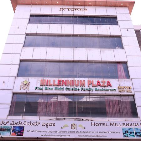 Hotel Millennium Plaza Kammasandra Exterior foto
