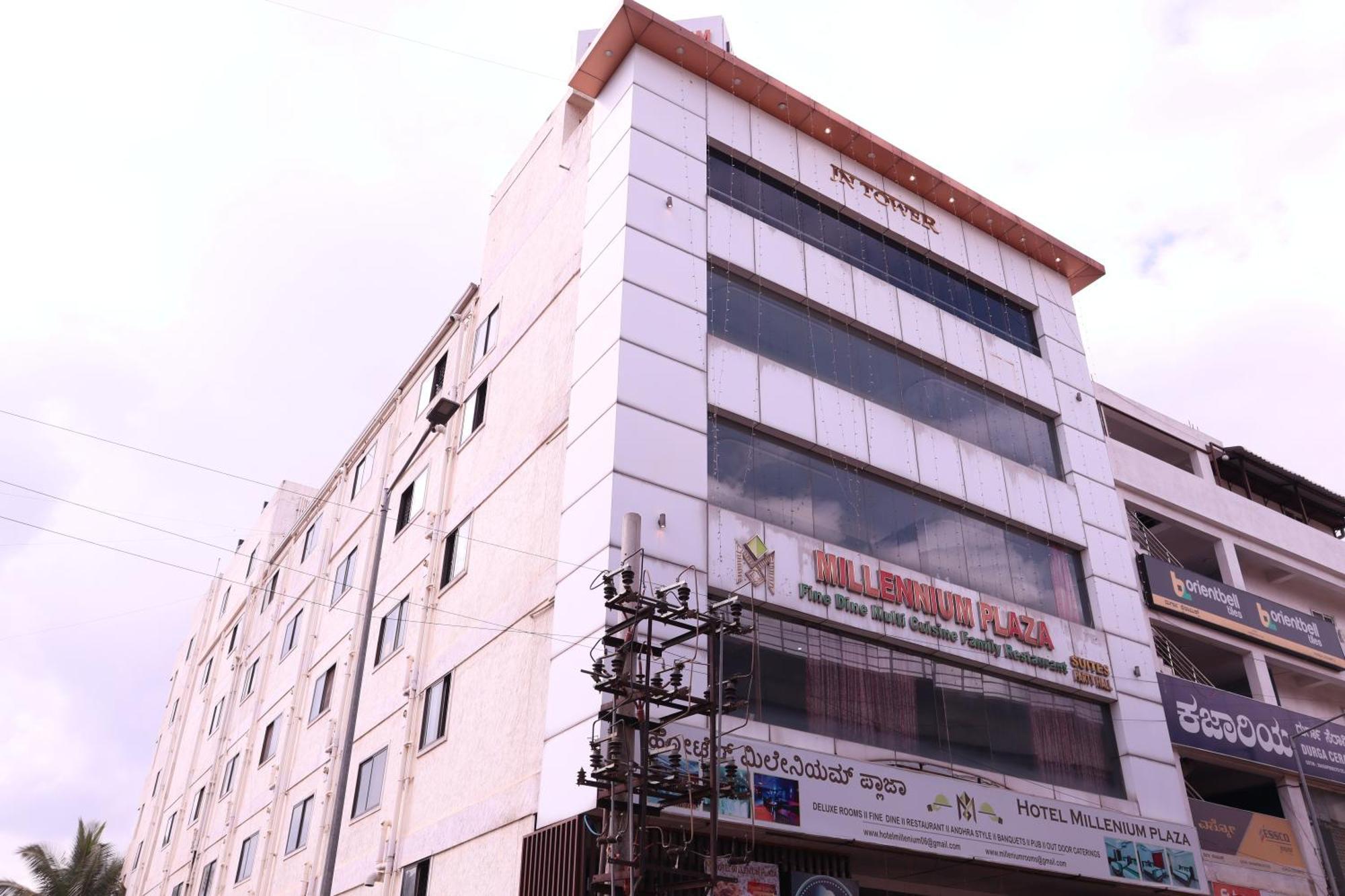 Hotel Millennium Plaza Kammasandra Exterior foto